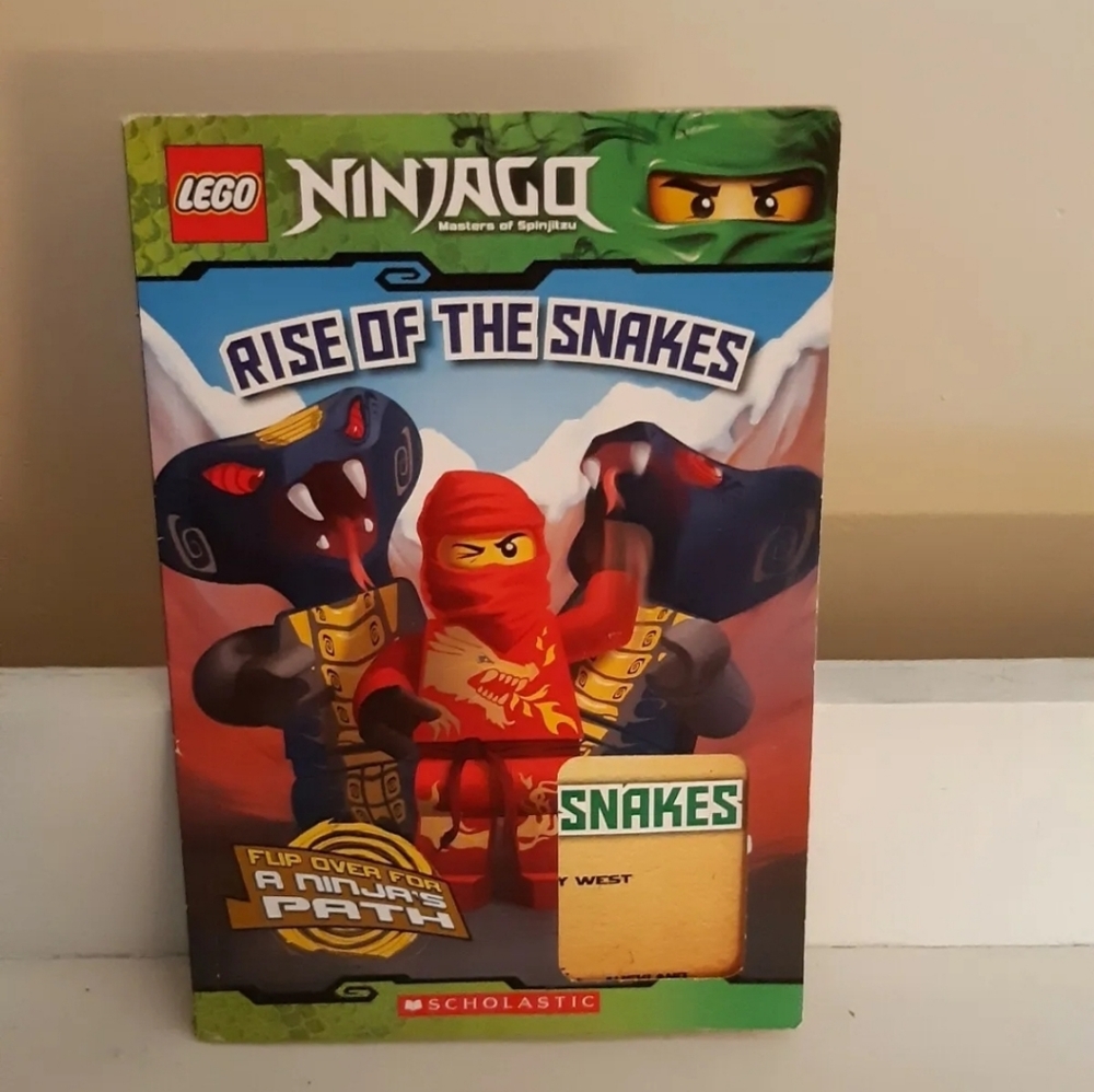 Lego ninjago book ''Rise of the snakes'
